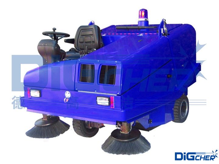 駕駛式掃地機(jī)